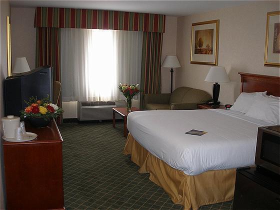 Holiday Inn Express & Suites Gibson By Ihg New Milford Room photo