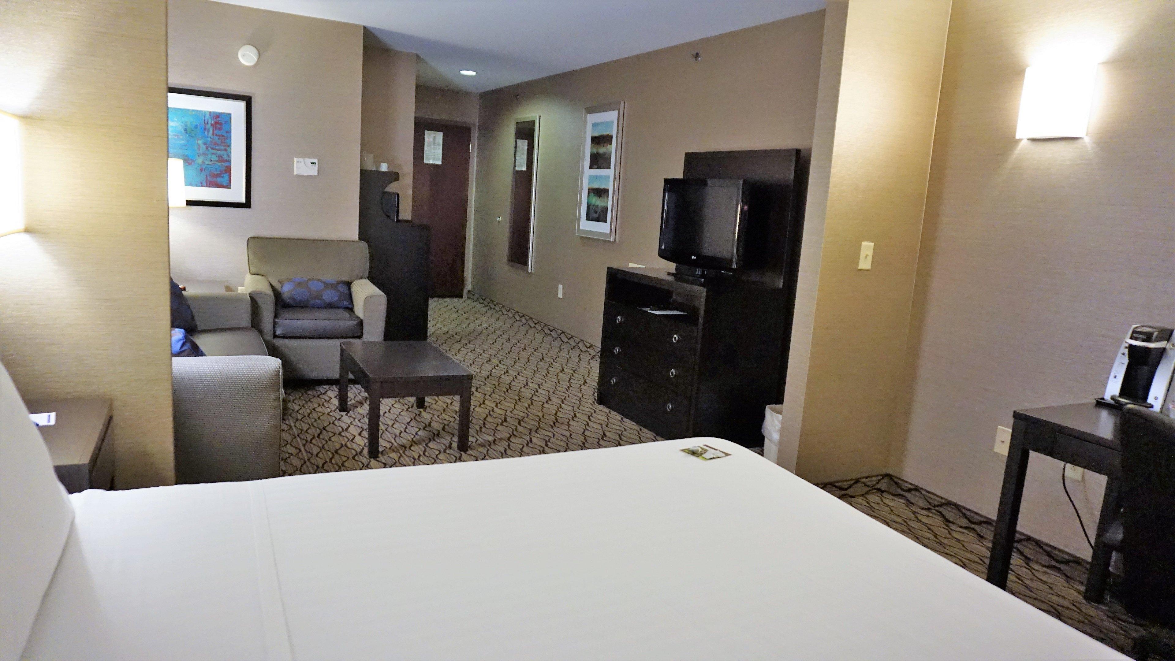 Holiday Inn Express & Suites Gibson By Ihg New Milford Exterior photo