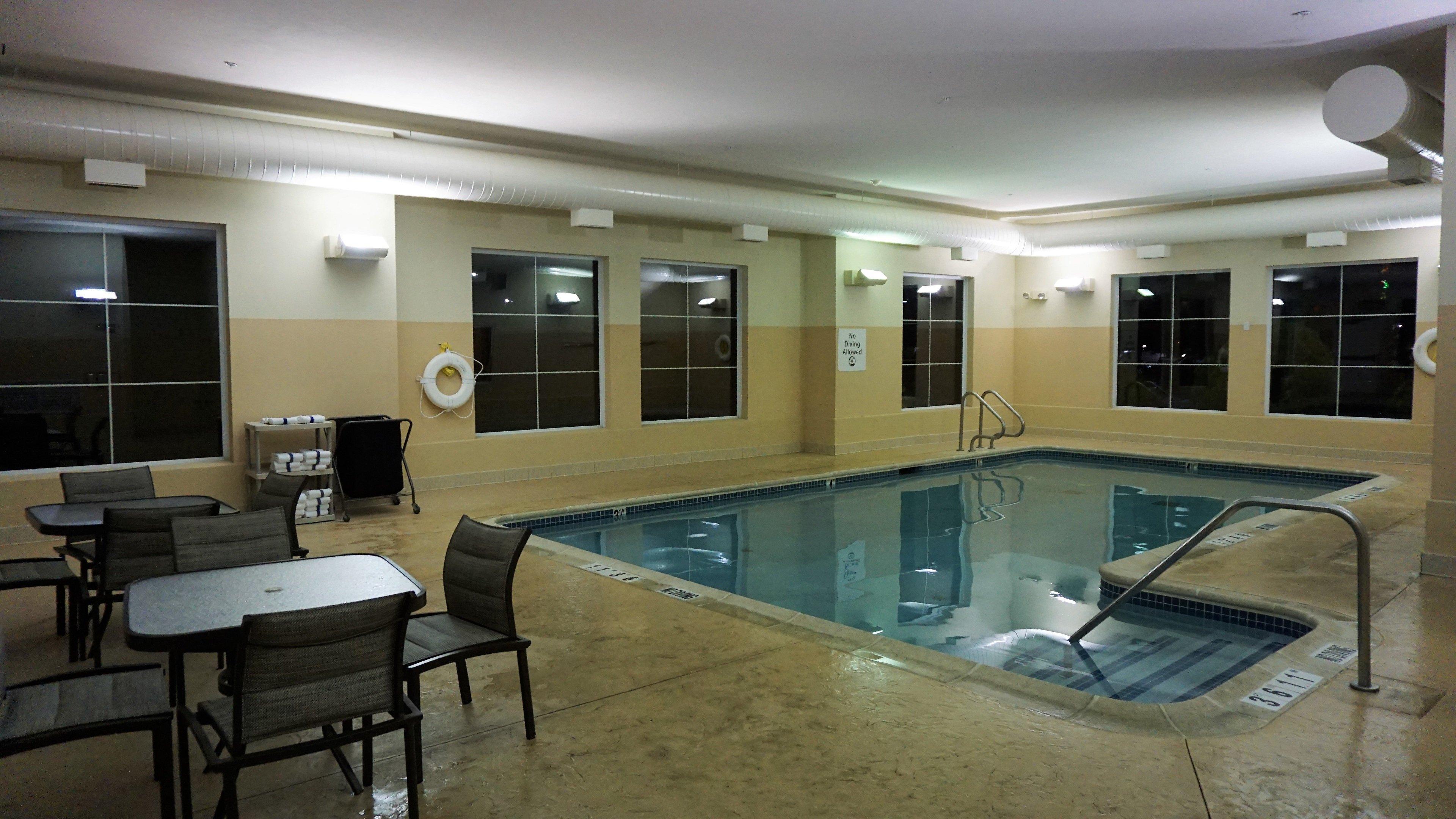 Holiday Inn Express & Suites Gibson By Ihg New Milford Exterior photo