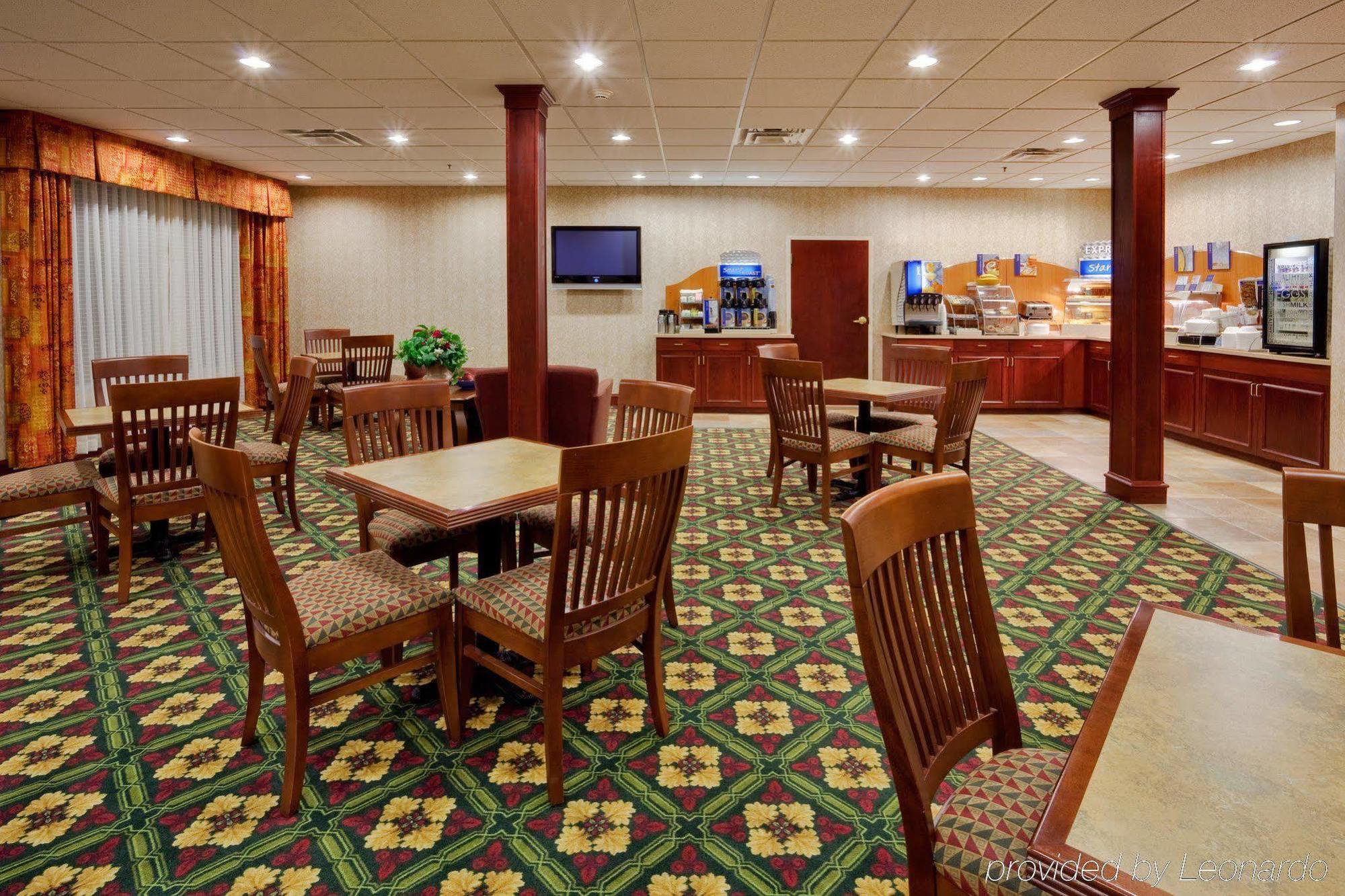 Holiday Inn Express & Suites Gibson By Ihg New Milford Exterior photo