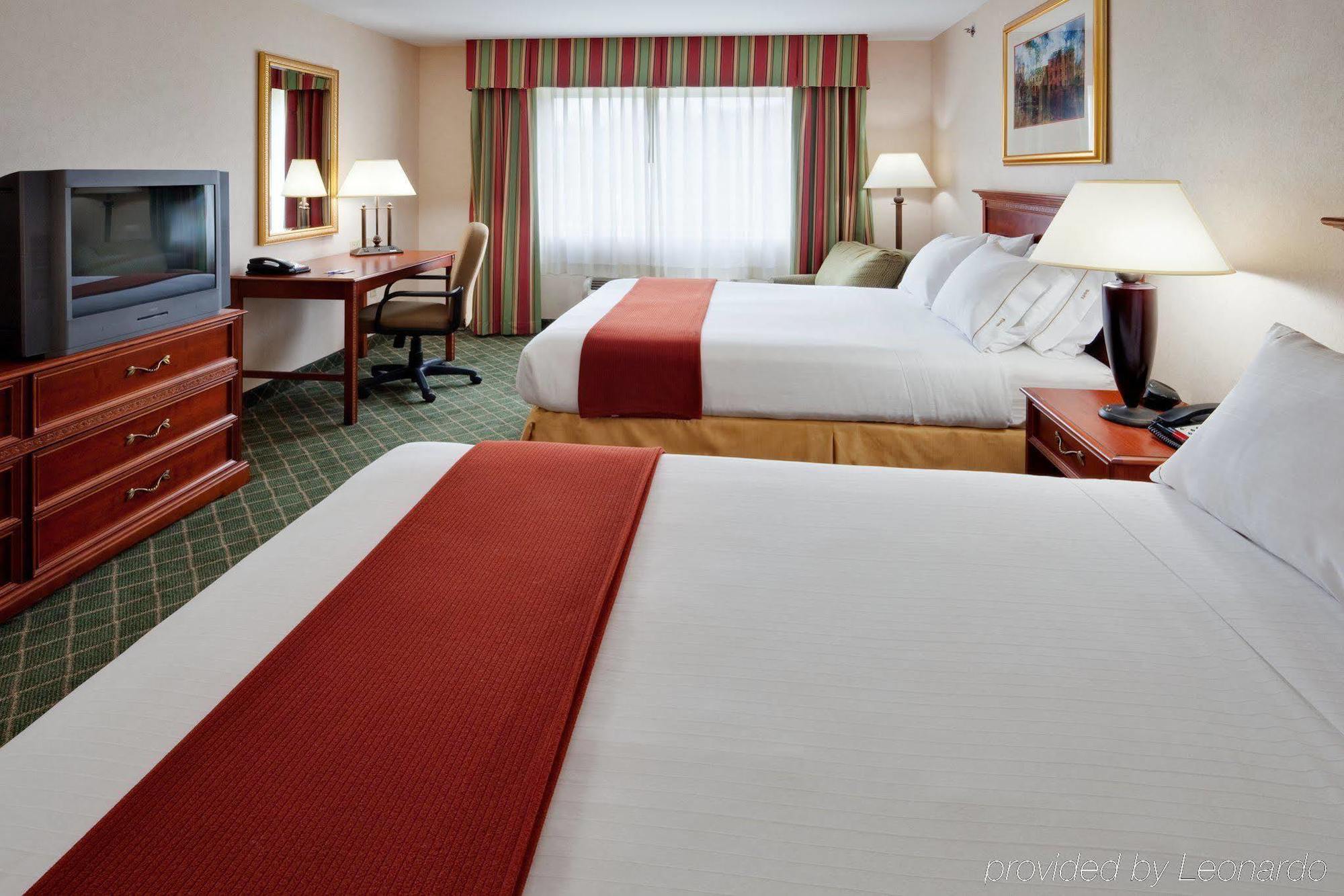 Holiday Inn Express & Suites Gibson By Ihg New Milford Exterior photo