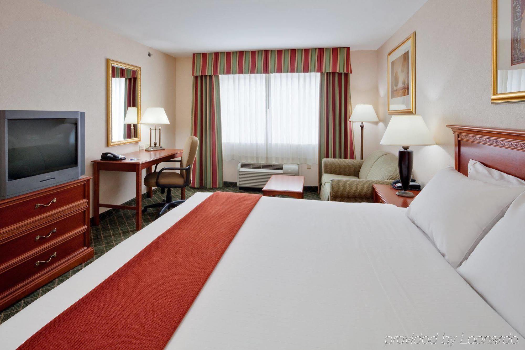 Holiday Inn Express & Suites Gibson By Ihg New Milford Exterior photo