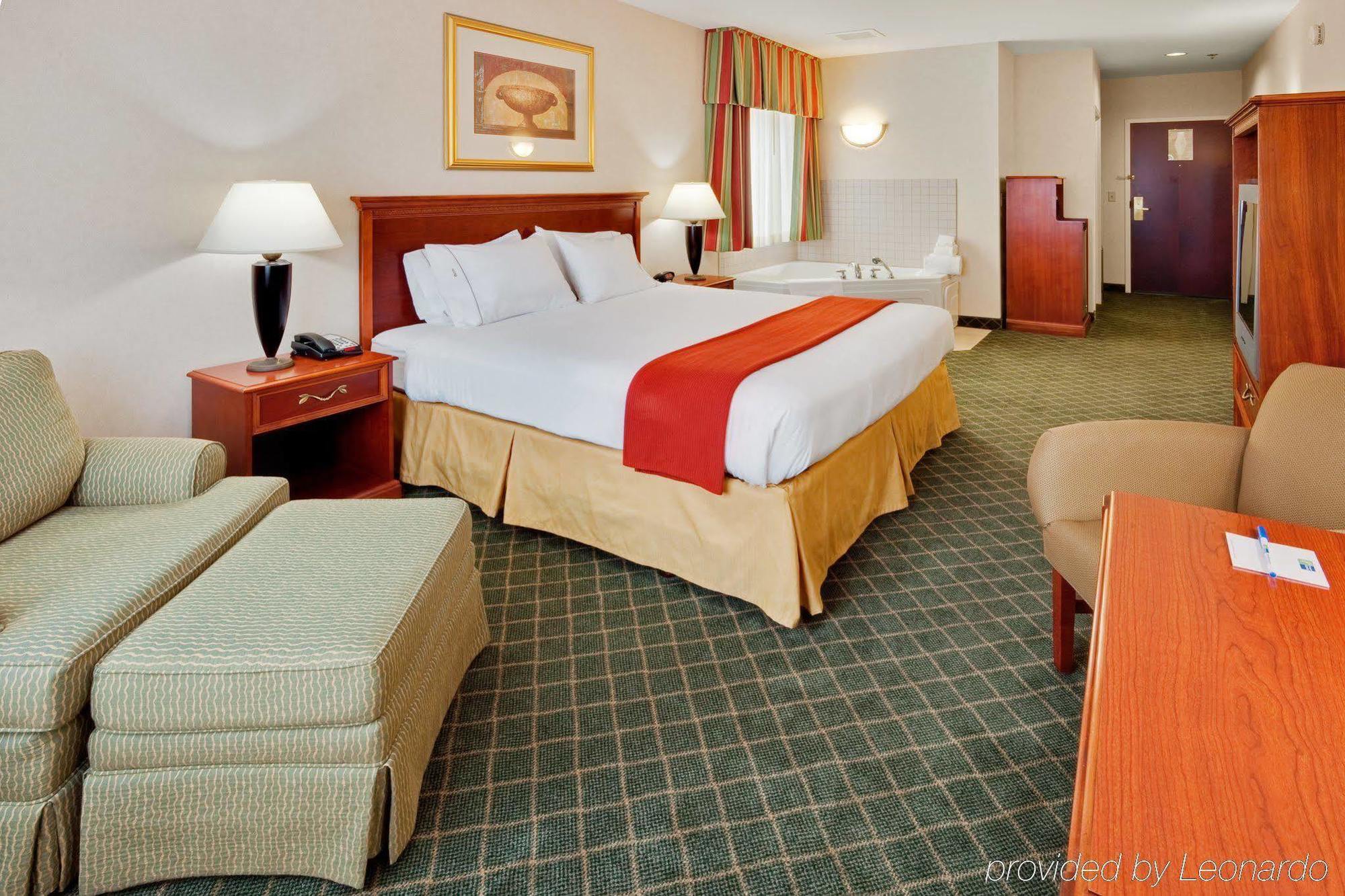 Holiday Inn Express & Suites Gibson By Ihg New Milford Exterior photo